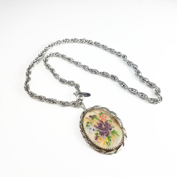 Whiting & Davis Floral Pendant Necklace, Silver Tone, Textured Glass, Vintage - Picture 2 of 10